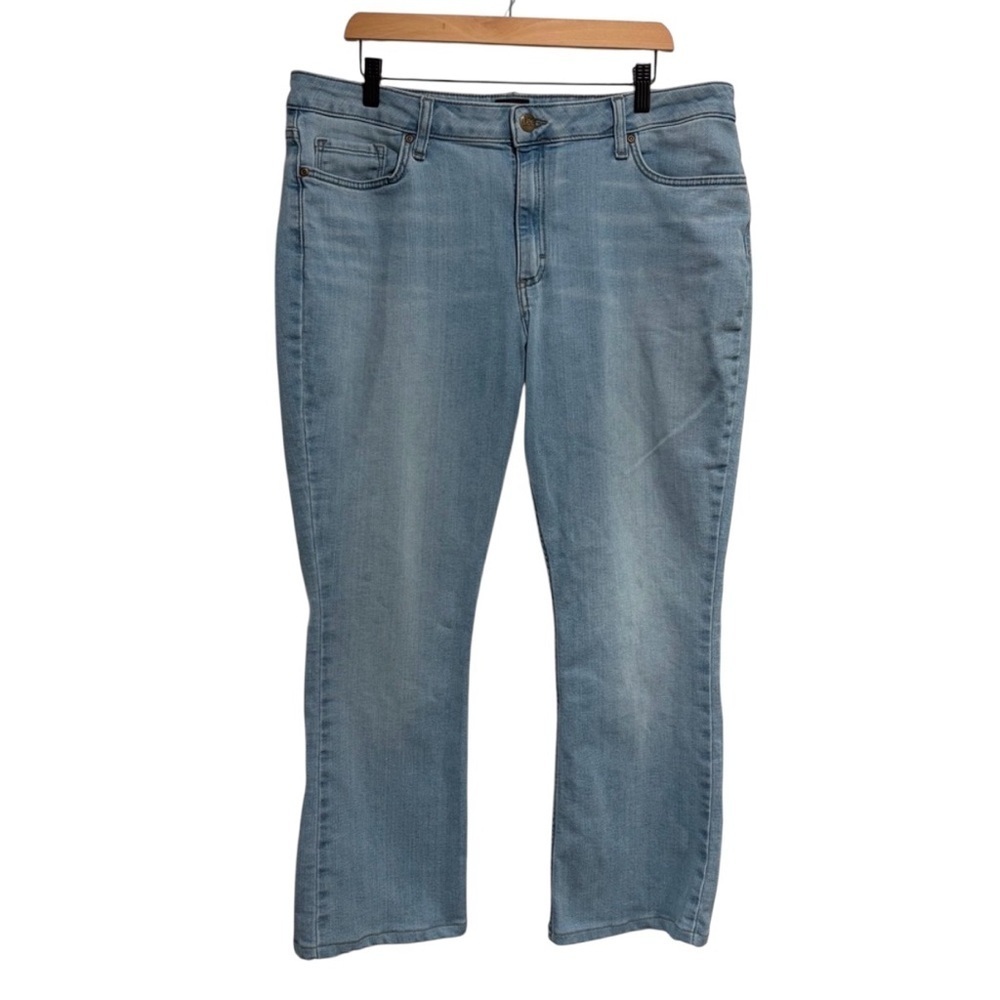 2/$25 Lee Women's Light Wash Blue 5-Pocket Jeans Stretch 27” Cotton Blend